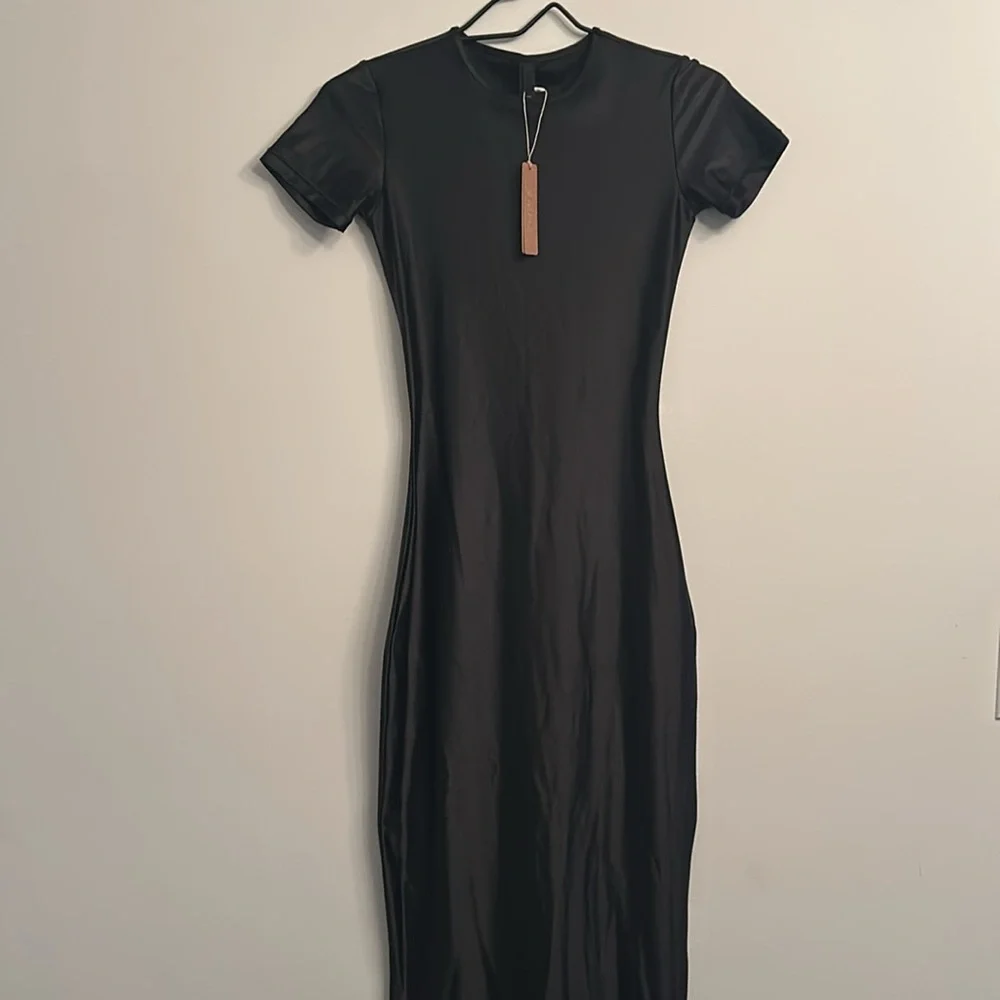 Skims Shine Maxi Dress New With Tags - Picture 4 of 5
